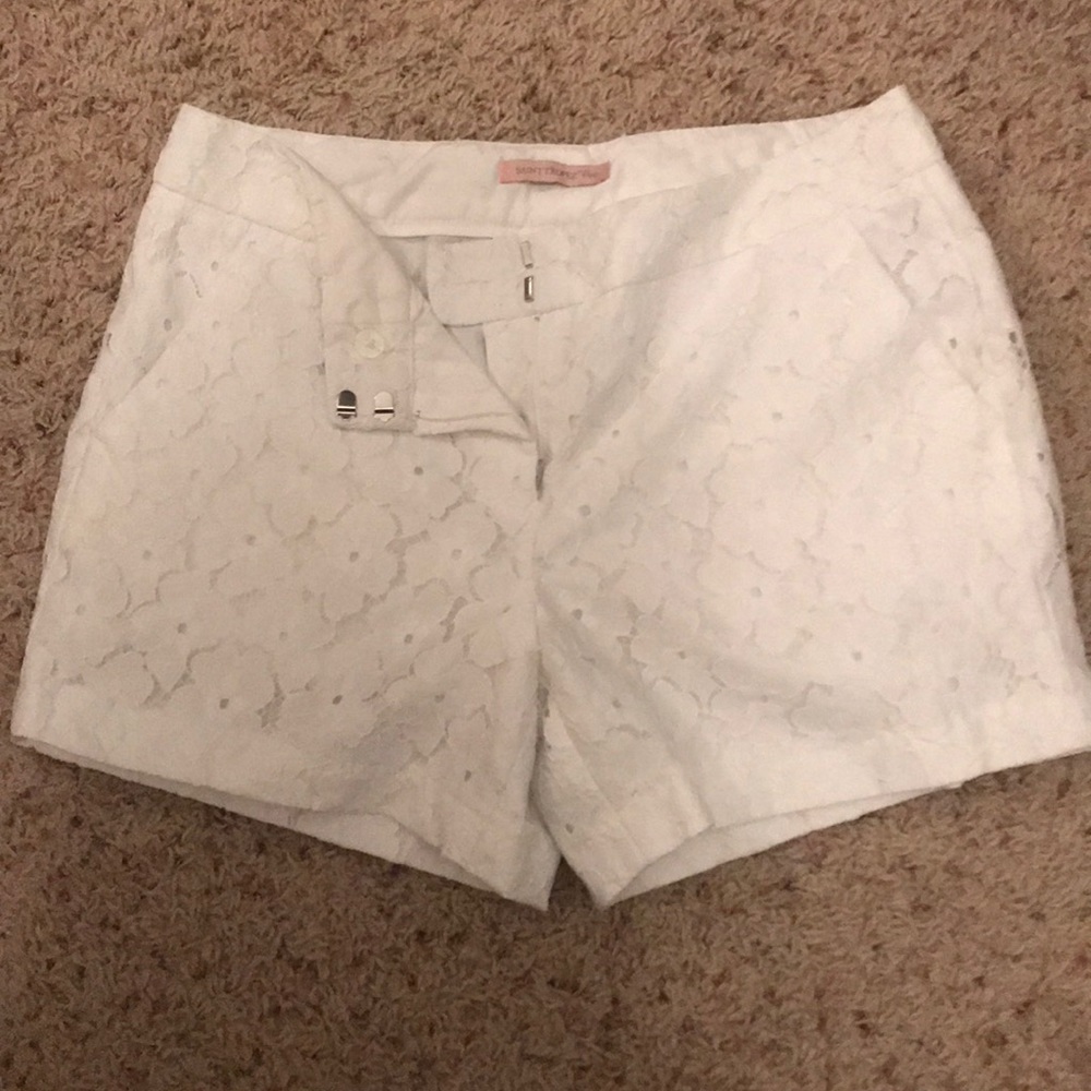 White lace shorts